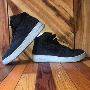 Grey Air Force 1’s